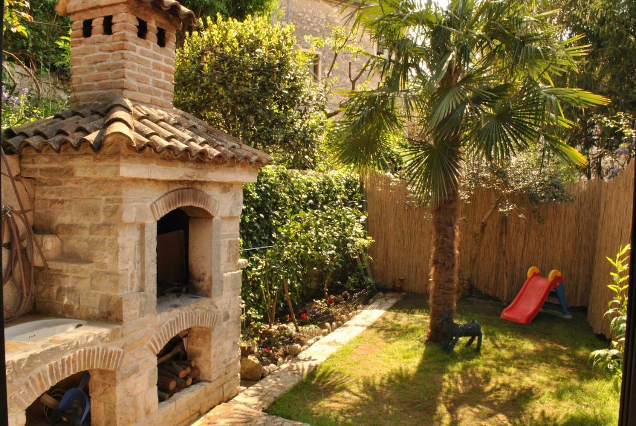 דירות PUY Old Town Uspon מראה חיצוני תמונה